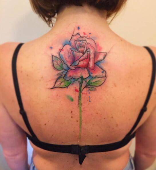 rose-tattoos-50" width="545" height="593" class="aligncenter size-full wp-image-15391" srcset="https://tattoolist.net/wp-content/uploads/2019/08/1564727969_798_Femmes-Tatouages-​​Rose-pour-femmes-Des-idees-et.jpg 545w, http://cdn5.tattooeasily.com/wp-content/uploads/2017/09/rose-tattoos-50-276x300.jpg 276w, http://cdn2.tattooeasily.com/wp-content/uploads/2017/09/rose-tattoos-50-386x420.jpg 386w" sizes="(max-width: 545px) 100vw, 545px"/></p>
<p>A cross between classic sketch book style, graffiti technique, and pop art, this back piece is a beautiful combination. Primary pinks, blues, and greens give this rose a colorful essence and contrast perfectly with the black lines of the design.</p>
</div>
<p><script type=
