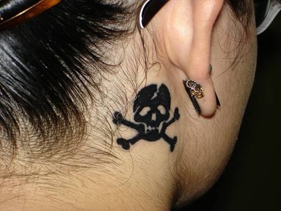 tatouage oreille arrière (31)