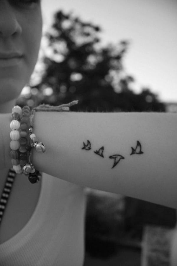 bird-tattoo-designs-10 "width =" 600 "height =" 899 "src =" https://tattoolist.net/wp-content/uploads/2019/08/1565251427_483_Tendance-Tattoo-125-adorables-dessins-de-tatouage-d39oiseaux-pour.jpg "/><noscript><img class=
