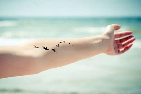 bird-tattoo-designs-35 "width =" 600 "height =" 400 "src =" https://tattoolist.net/wp-content/uploads/2019/08/1565251429_90_Tendance-Tattoo-125-adorables-dessins-de-tatouage-d39oiseaux-pour.jpg "/><noscript><img class=