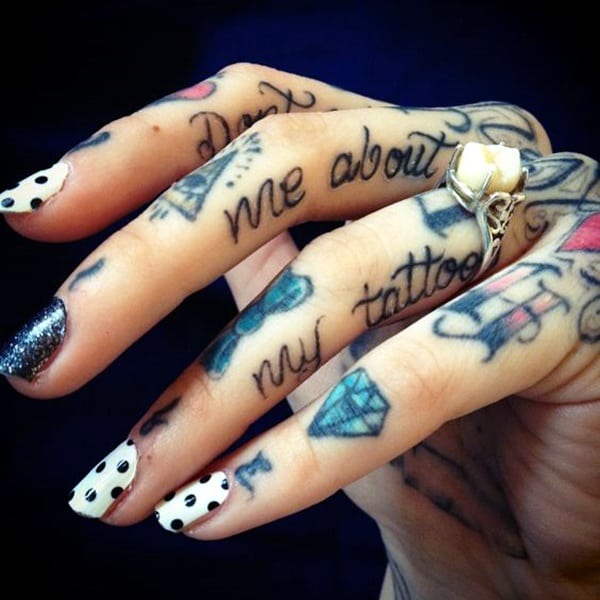 Dessins de tatouages ​​de doigt mignons (95)