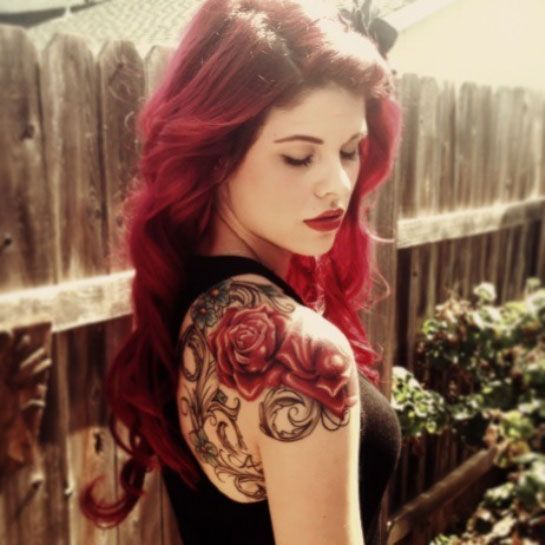 Très beau tatouage femme