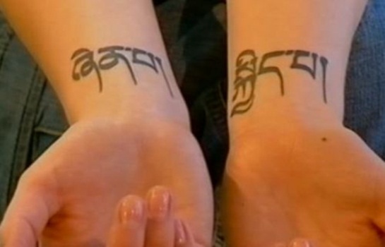 tatouage-bouddhiste au poignet
