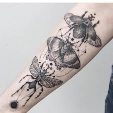 Signification de tatouage d'insecte 25