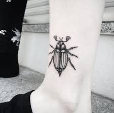 Signification de tatouage d'insectes 44