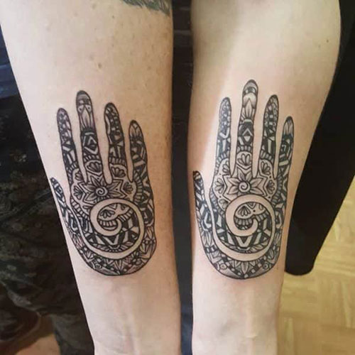 Idées créatives de tatouage de soeur