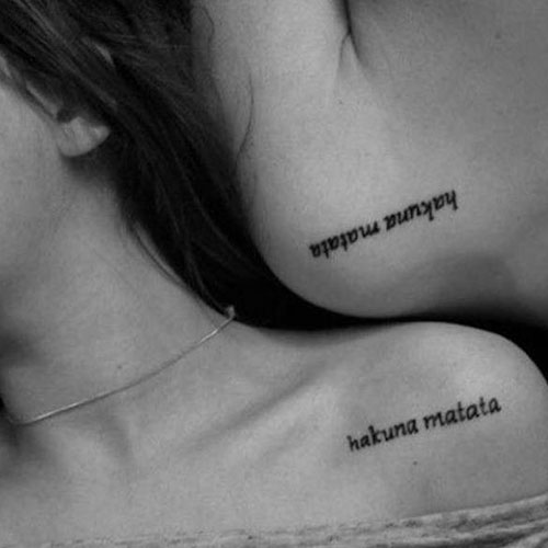 Idées adorables de tatouage de soeur sur l'épaule