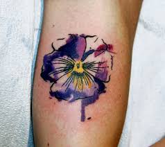 Signification de tatouage de fleur violette 7