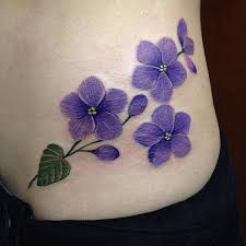 Signification de tatouage de fleur violette 10