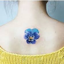Signification de tatouage de fleur violette 26
