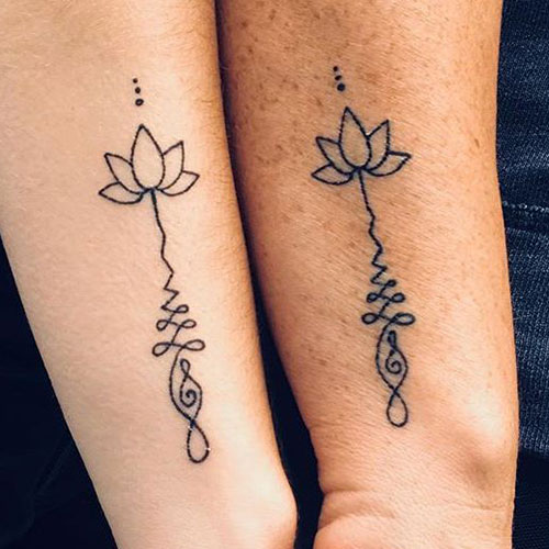 Idées de tatouage de fleur mère fille