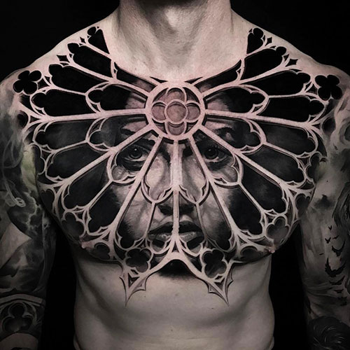 Idées impressionnantes de tatouage de poitrine pour les hommes
