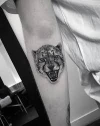 Signification de tatouage de guépard 34