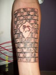 Signification de tatouage de mur de brique 41