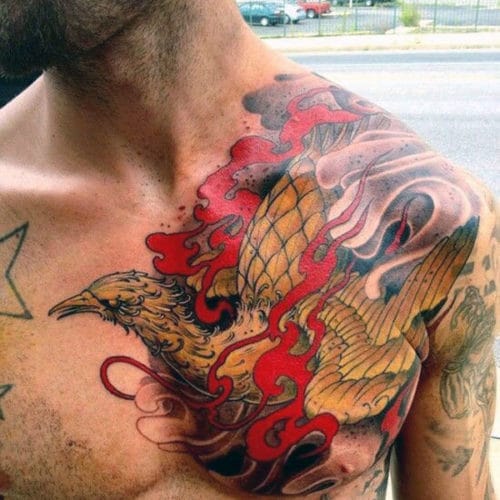 Tatouage poitrine Phoenix pour hommes