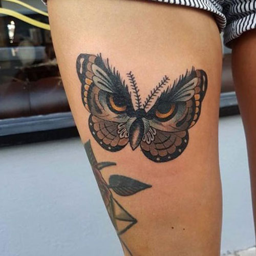 Jolies conceptions de tatouage de cuisse de papillon