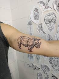 Signification de tatouage de rhinocéros 40