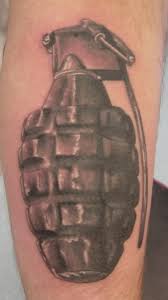 Signification de tatouage de grenade 9