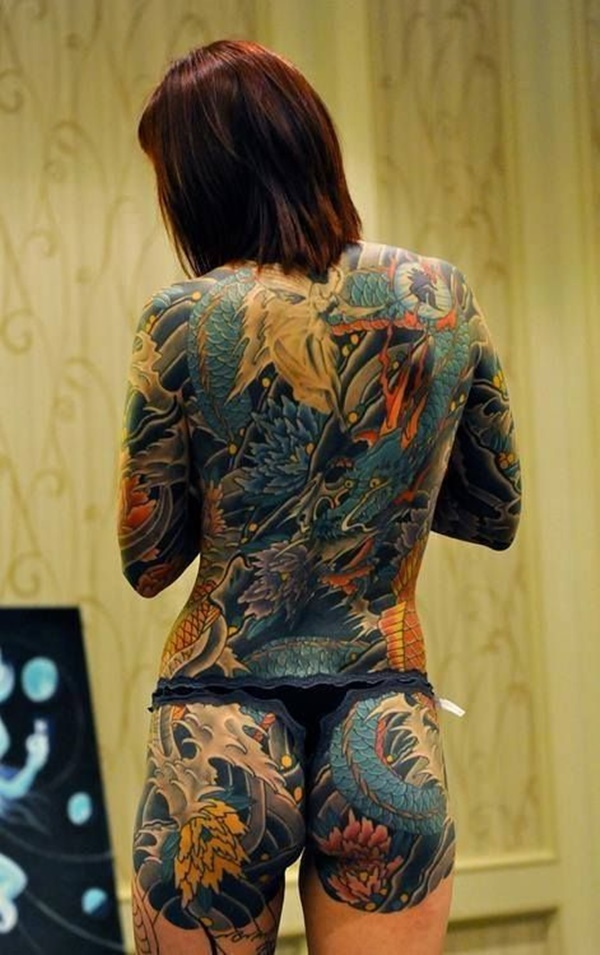 tatouages ​​de dos pour les femmes (27)