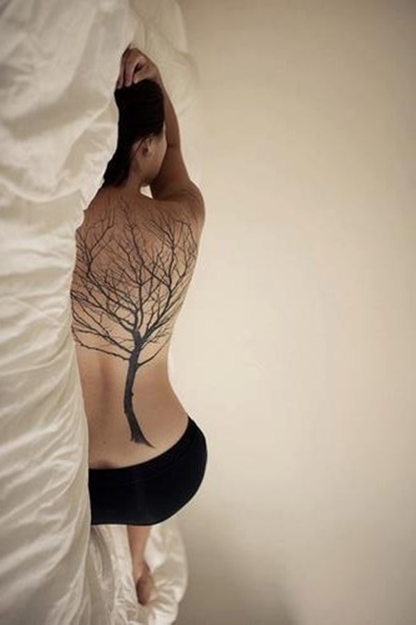 tatouages ​​de dos pour les femmes (128)