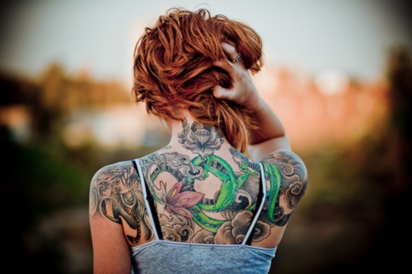 tatouages ​​de dos pour les femmes (139)