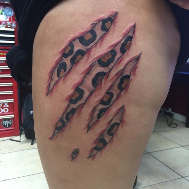 Tatouage imprimé guépard