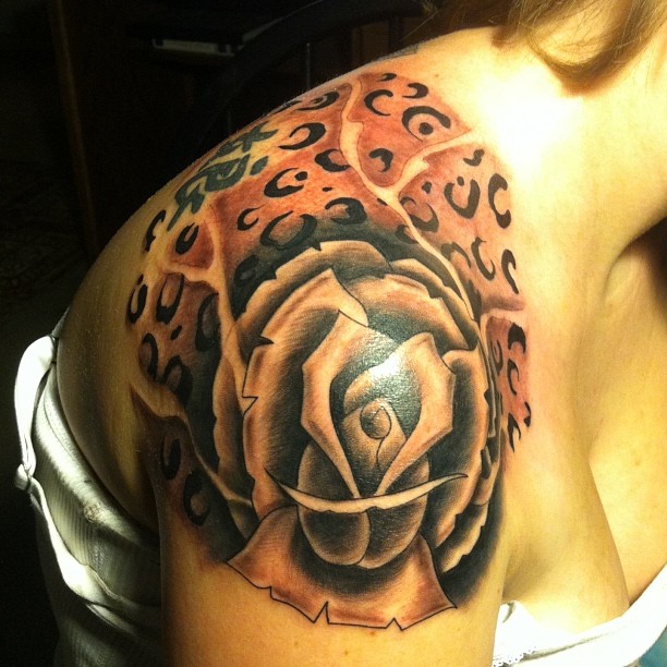 Tatouages d'impression guépard