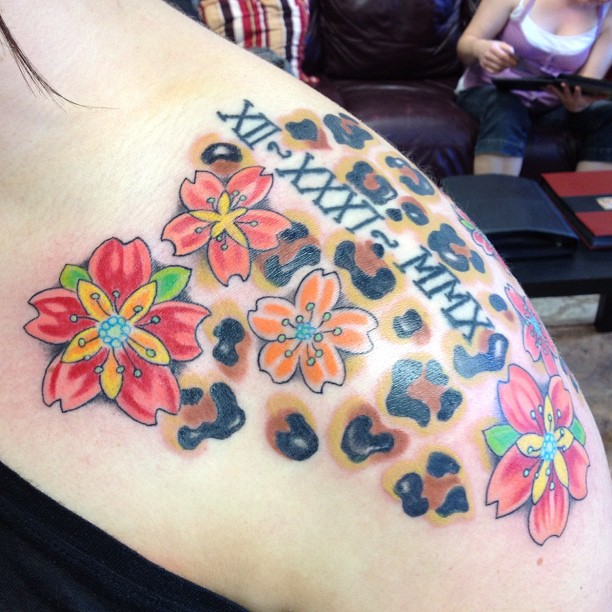 Tatouages d'impression guépard