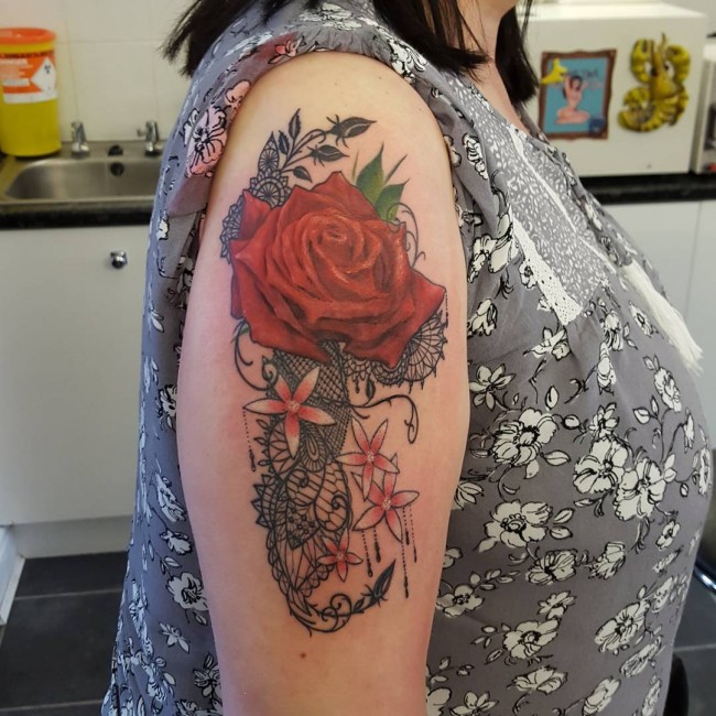 tatouage de dentelle