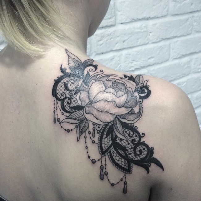tatouage de dentelle