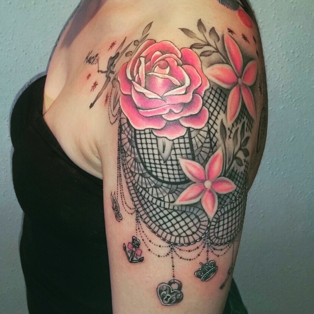 tatouage de dentelle