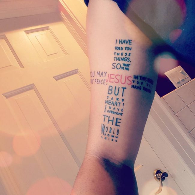 75 conceptions de tatouage de versets bibliques significatifs religieux Esprits saints (2020