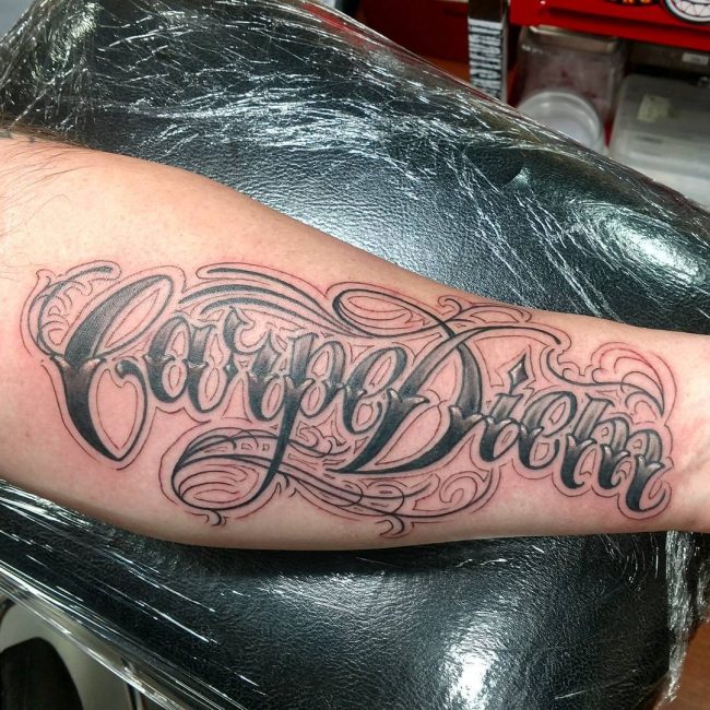 tatouage de carpe diem