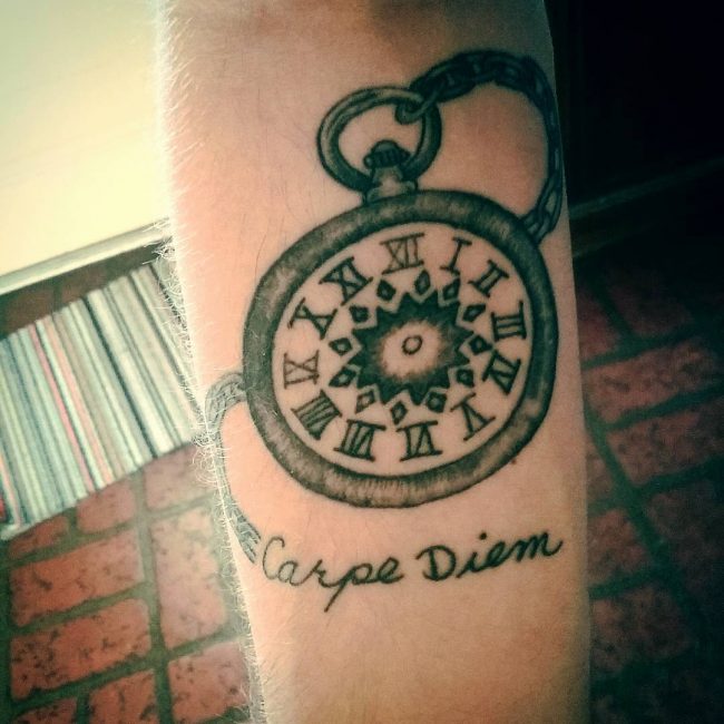 tatouage de carpe diem
