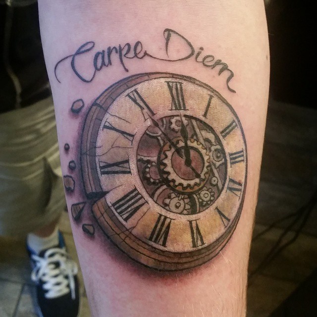 tatouage de carpe diem