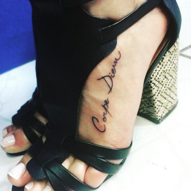 tatouage de carpe diem