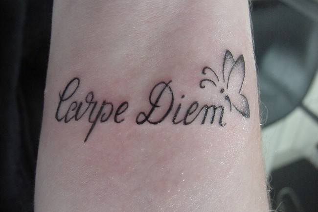 tatouage de carpe diem