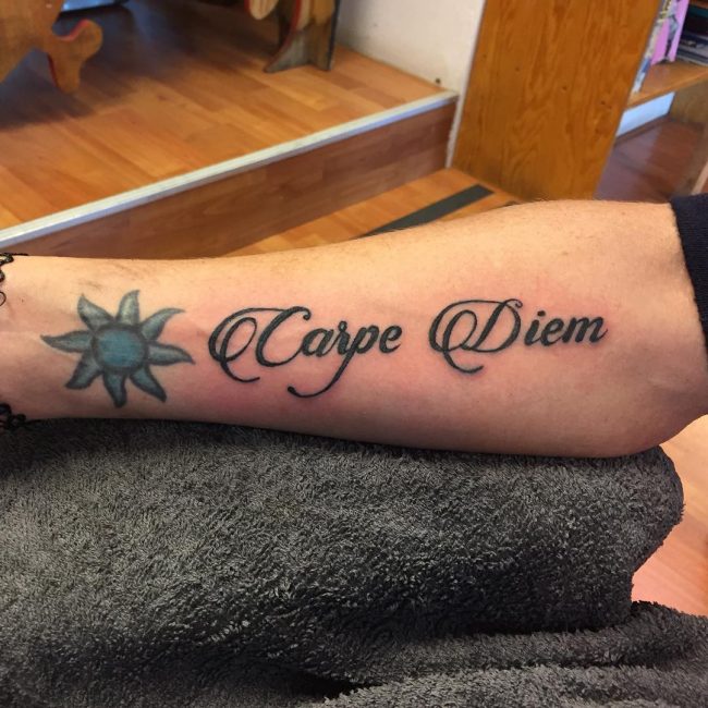 tatouage de carpe diem
