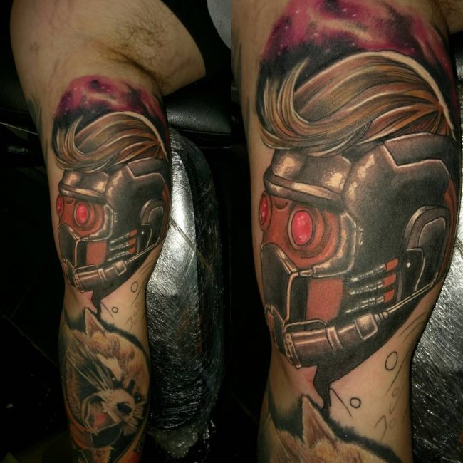 Tatouage intérieur des biceps 99