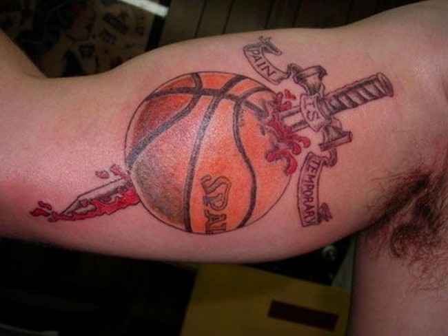 tatouage de basket-ball