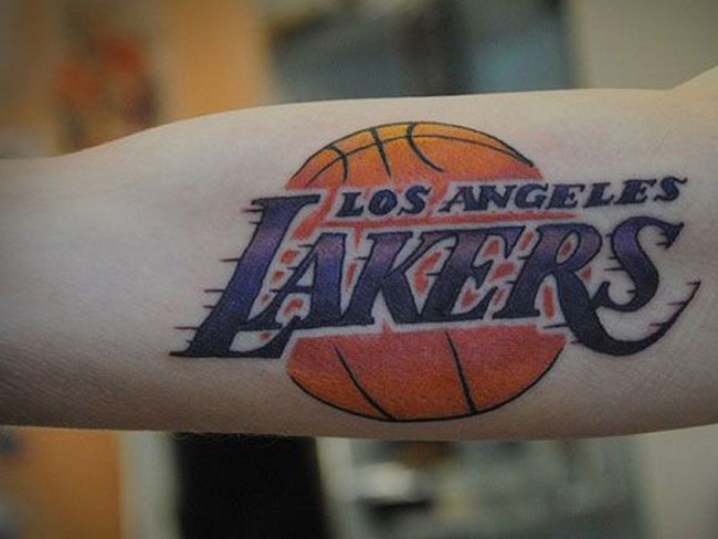tatouage de basket-ball