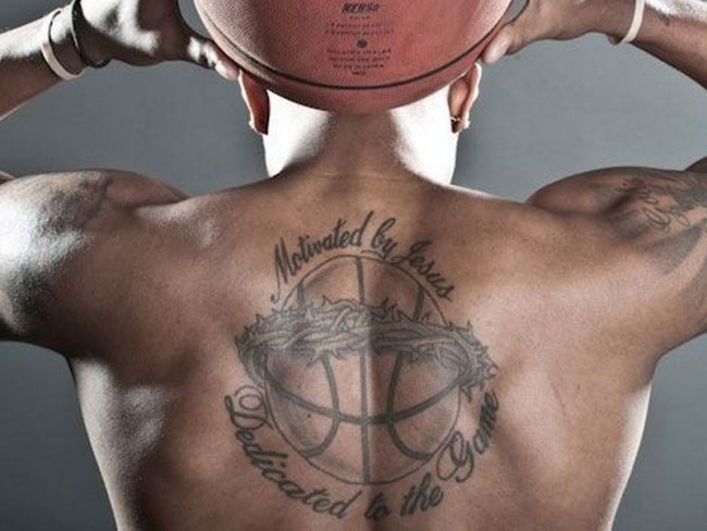 tatouage de basket-ball