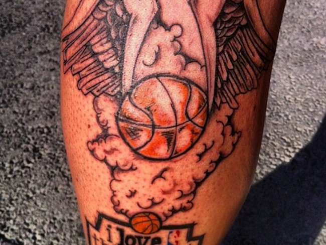 tatouage de basket-ball